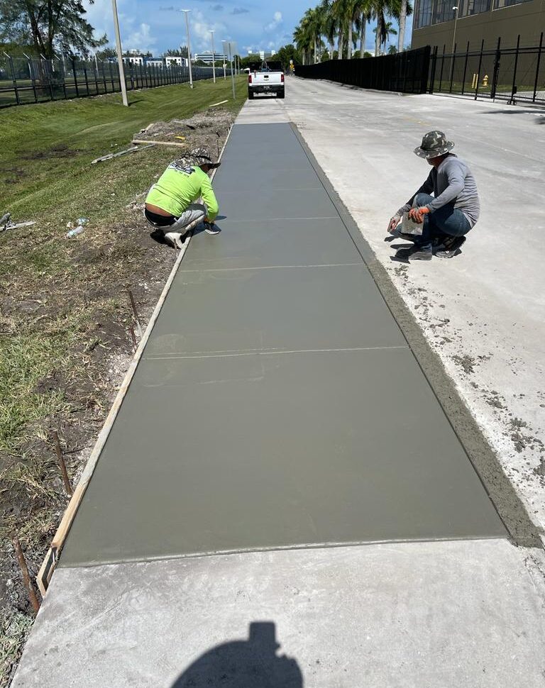 Commercial Concrete & Finish